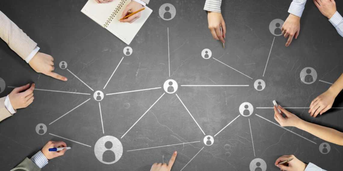 Стратегические решения: Удар в спину и Третий лишний